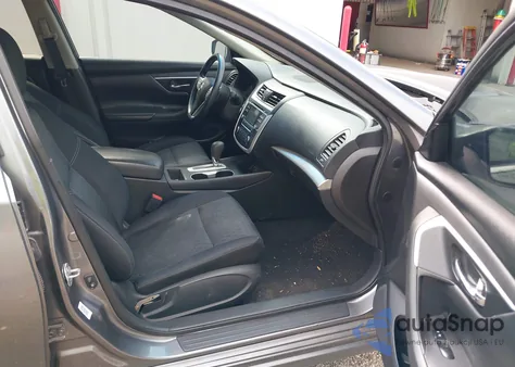 2016 Nissan Altima 2.5/2.5 S/2.5 Sl/2.5 Sr/2.5 Sv из США, поврежденный, VIN 1N4AL3AP0GC136524